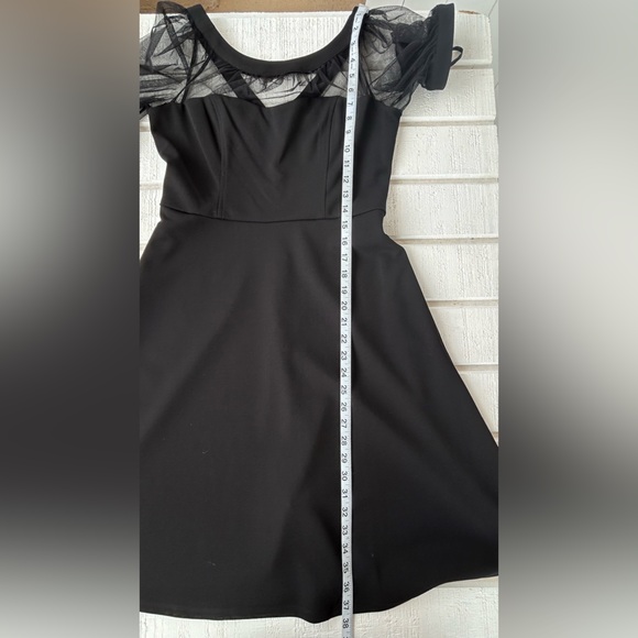 Maggy London Illusion Knee Length Sheath Dress Black‎ Size 6 - Picture 10 of 10